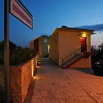 Villa Semiramis With Pool Kalamáta