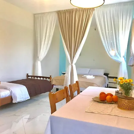 ヴィラ Semiramis With Pool カラマタ