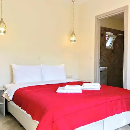 Semiramis With Pool カラマタ