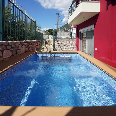 Villa Semiramis With Pool Kalamáta