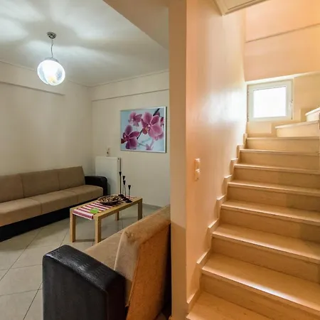 Semiramis With Pool Kalamáta