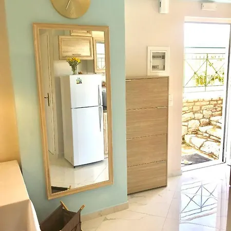 Semiramis With Pool *