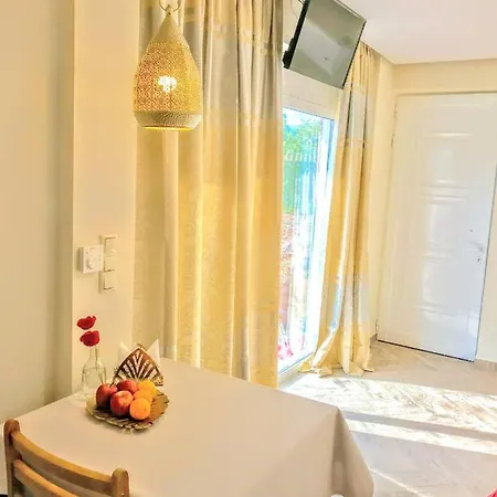 Semiramis With Pool Villa *