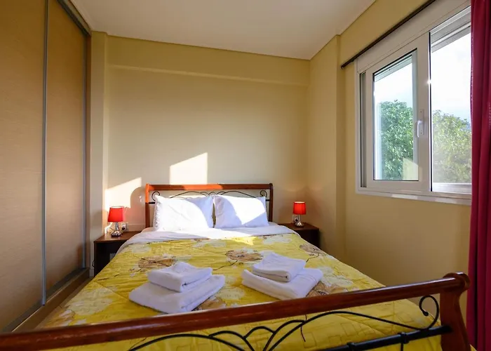 Semiramis With Pool *