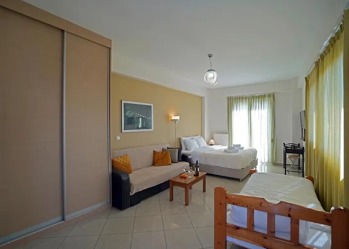 Semiramis With Pool * Kalamata