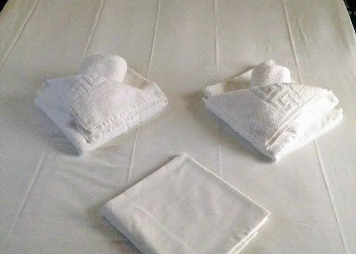 Semiramis With Pool كالاماتا